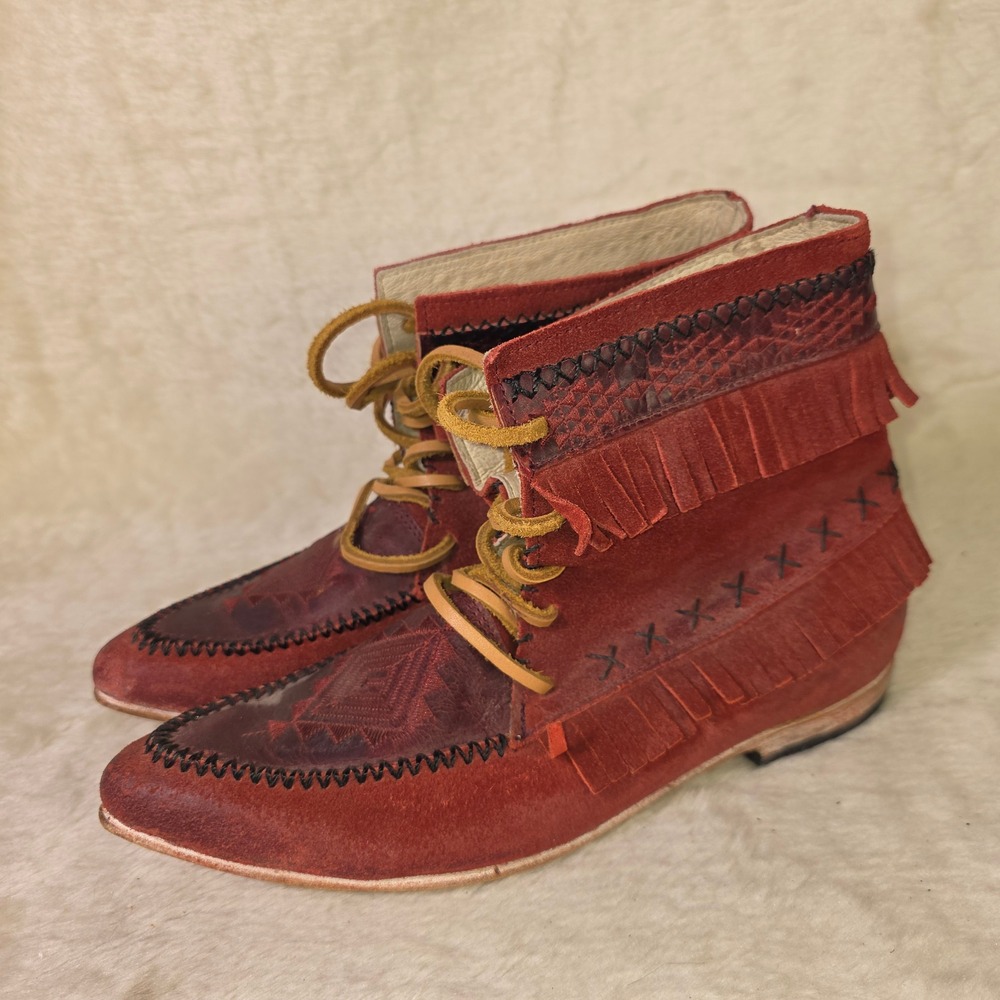 Freebird by Steven Tribe Suede Fringe Moccasin Ankle Boots Red Women 8 NEW